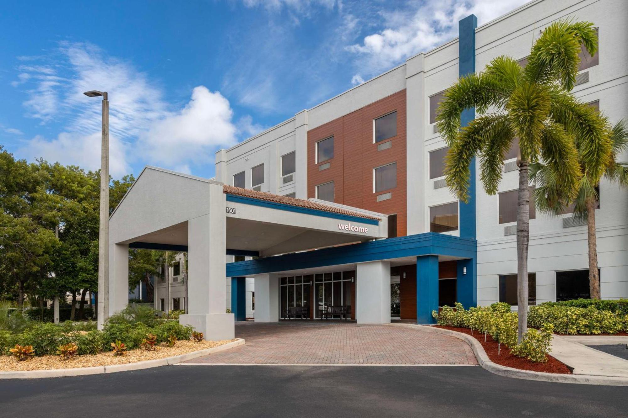 Hampton Inn West Palm Beach Central Airport Eksteriør billede