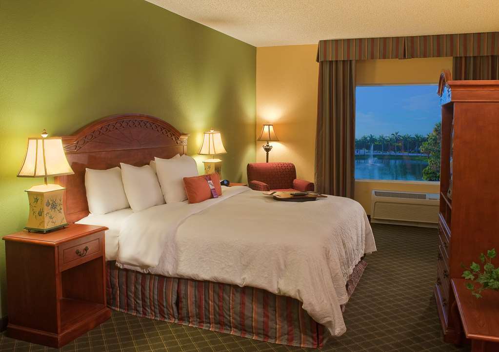 Hampton Inn West Palm Beach Central Airport Værelse billede